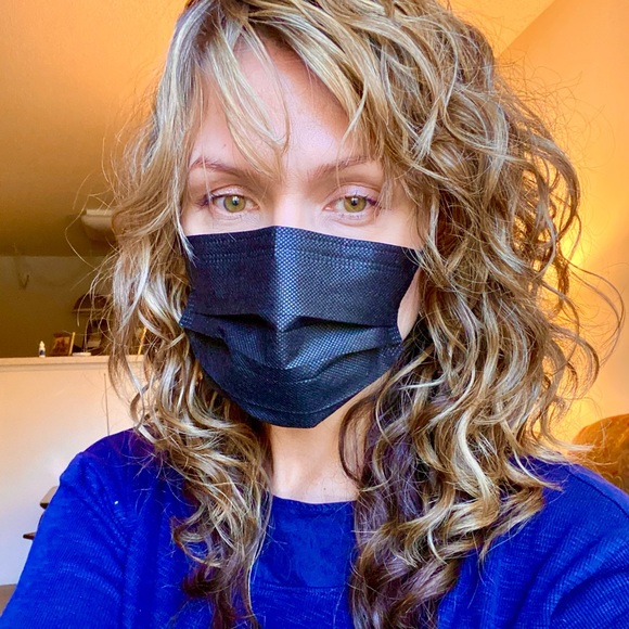 Meet your Posher, Raegan - Picture 2 of 5